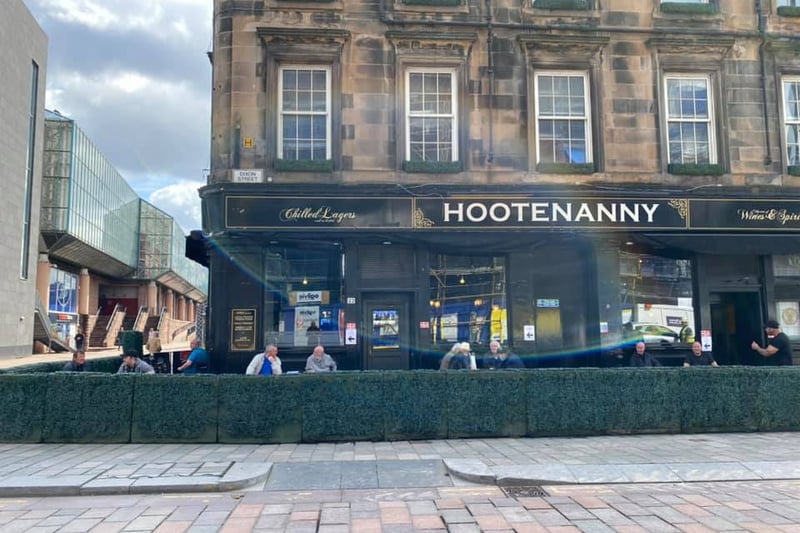 Where: 40 Howard St, Glasgow G1 4EE - A relaxed pub with a large beer garden and live music. Often a popular spot to watch major sporting events such as the Champions League. 