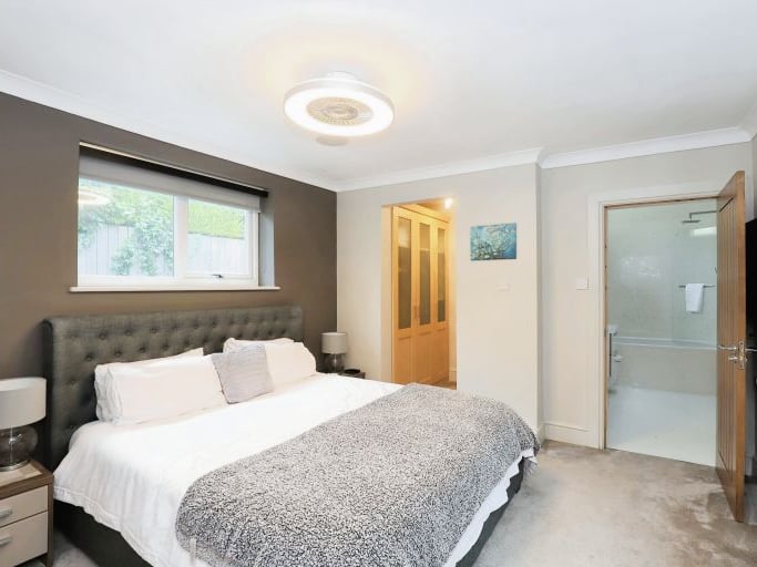 This bedroom shares a Jack and Jill en-suite with another bedroom