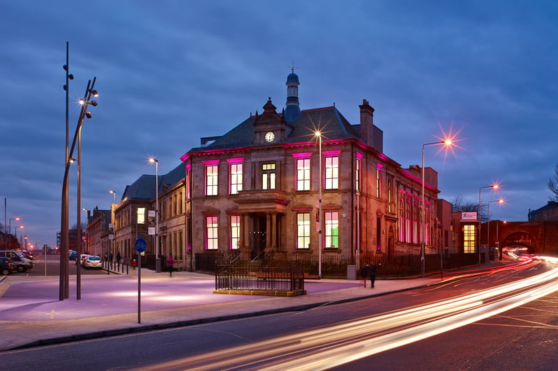 Maryhill is underrated, but more people are beginning to realise just what the Venice of the North has to offer. You can find some of the best community pubs in Glasgow, like the Woodside Inn. An Ibiza Café is set to open in Maryhill next month too! The canal is a great spot for walks, cycles, jogging, or just meandering along.