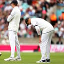 England's Joe Root pays tribute to Sheffield Collegiate chairman Richard Ibbotson, who sadly died suddenly over the weekend, by wearing a black armband during the fifth Test of The Ashes series against Australia at The Oval. Photo: Ryan Pierse/Getty Images