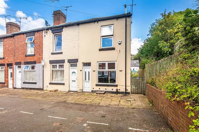 This unassuming Sheffield home is packed with character. (Photo courtesy of Zoopla)