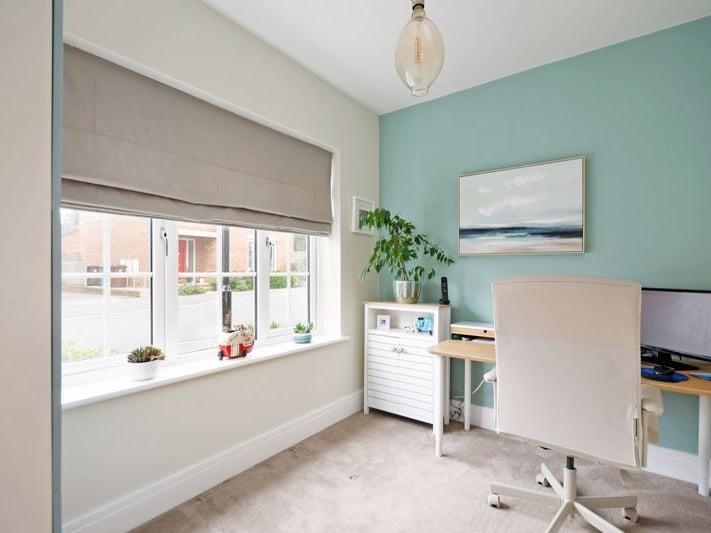The property comes with this dedicated study for those work from home days. (Photo courtesy of Zoopla)