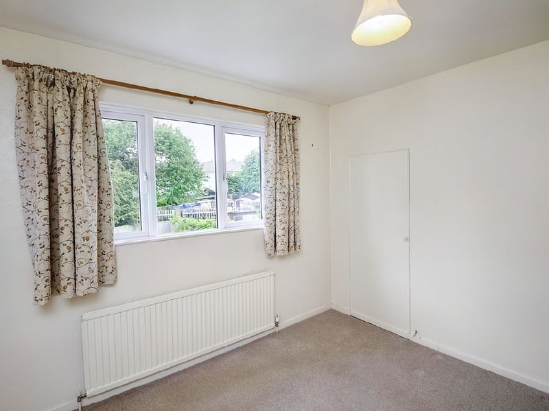 The windows in the bedrooms are a good size. (Photos courtesy of Zoopla)