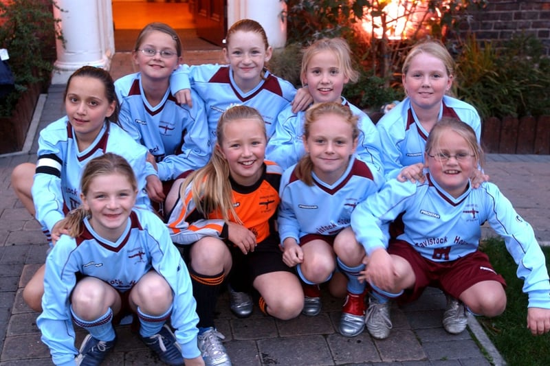 The Ashbrooke Angels Under 10 girls team look delighted with their new kit in 2005.