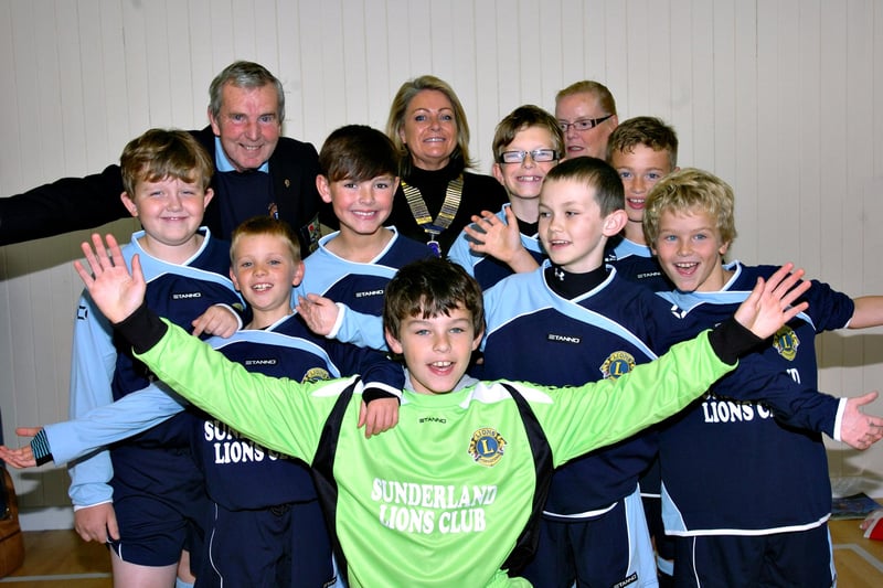 The Seaburn Dene Primary School football team in their new strips.
See if you can recognise anyone in this 2012 photo.