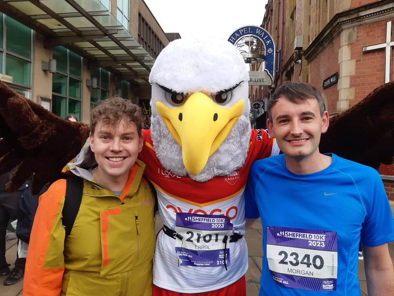 One of the more distinctive runners with friends before setting off to run the Sheffield 10k