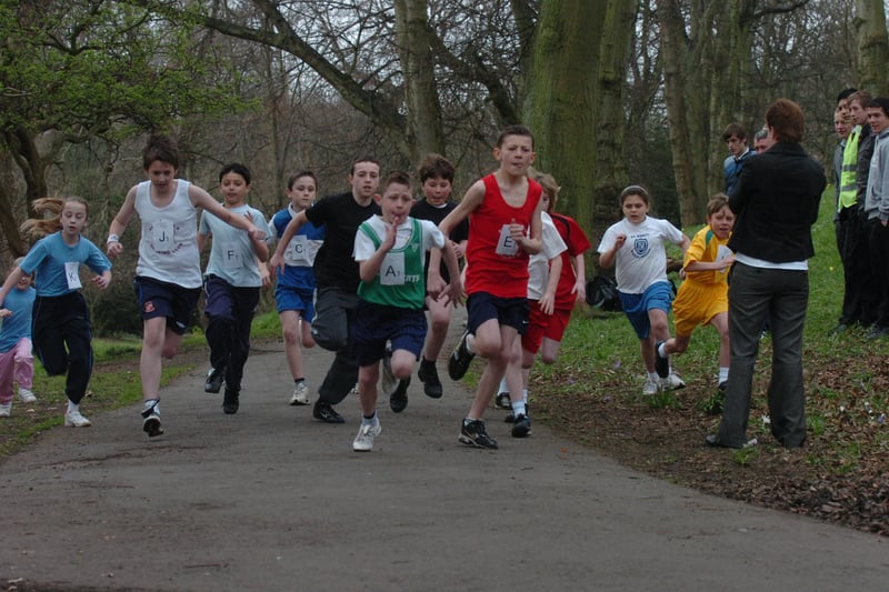 A battle for the lead at the start of this race in 2009.