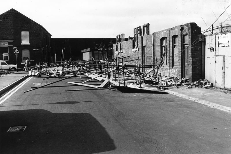 Looking towards Manor Road from David Street. On the right, nos.39-41 David Street are in the process of demolition, leaving the road blocked. Pictured in June 1986.