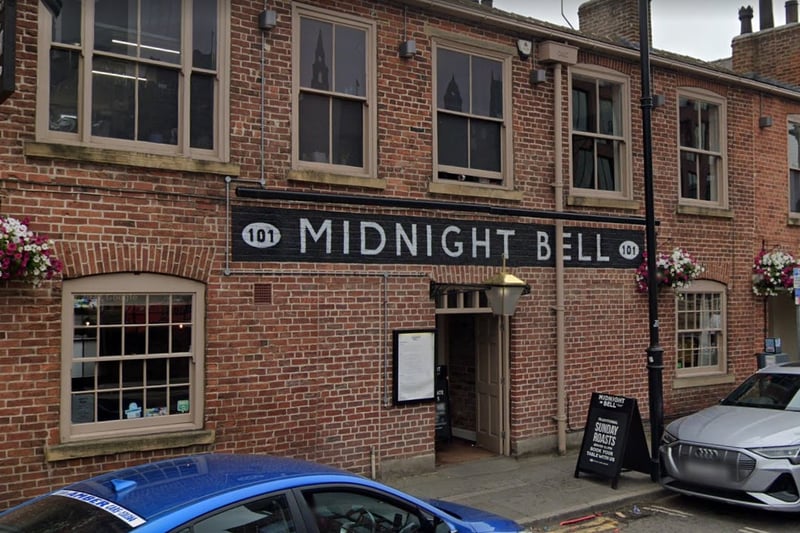 Midnight Bell, located in Water Lane, has a rating of 4.4 stars from 1,332 Google reviews. A customer at the Midnight Bell said: “This was my first time in the UK. I’ve heard about the meat pies here, but I’ve never had one before. The steak and ale pie here was DELICIOUS! If I’m ever back in town again, I know where I’m going!” 