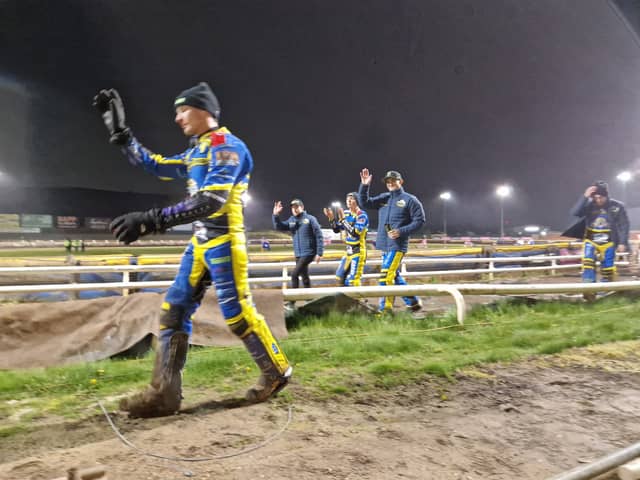 Sheffield Tigers applaud their fans after victory over King's Lynn