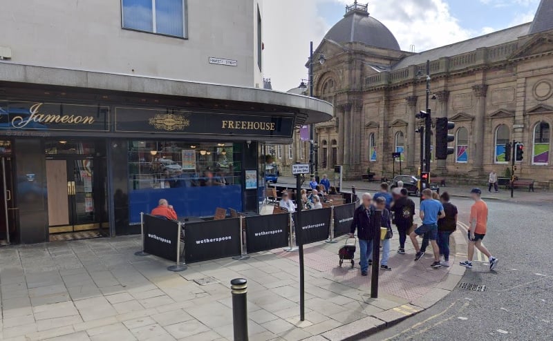 Named after the man who laid out Fawcett Street and the surrounding roads on behalf of the Fawcett family, The William Jameson has a 3.5 star rating from 148 reviews