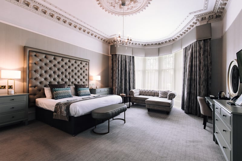 The Number 10 Hotel is found in a Victorian townhouse in Glasgow's Southside. It enjoys picturesque views over Queens Park and is arguably the Southside's best hotel. 