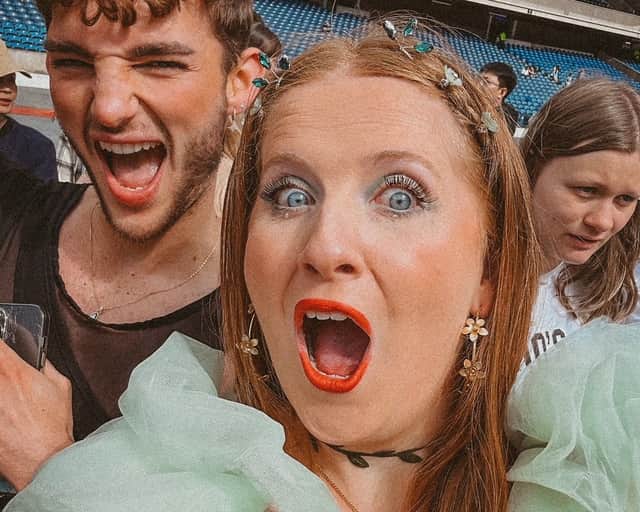 Jessica Langer, a Taylor Swift super fan missed a third of her Anfield show after a Ticketmaster system error left her queueing outside the concert for an hour.
