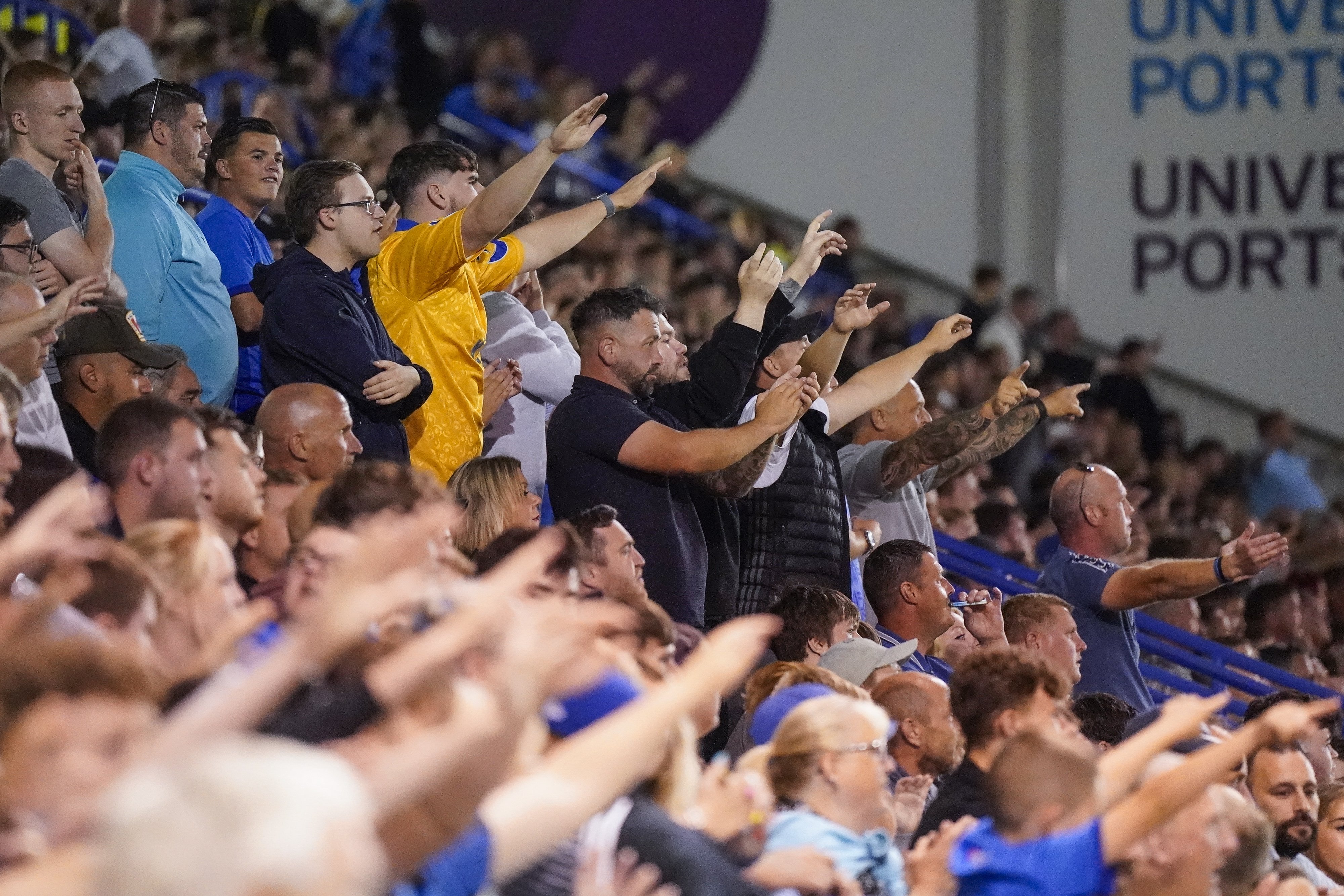 21 Brilliant Pictures Of Portsmouth Faithful As Football Returns To ...