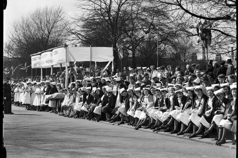 62 ancient retro pics of 1955 Preston, from Queen Elizabeth II to old ...