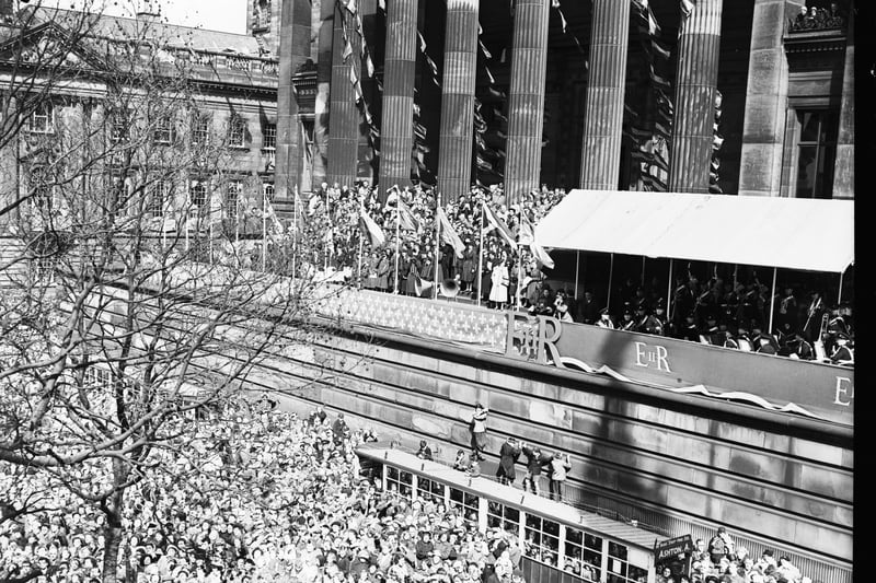 62 ancient retro pics of 1955 Preston, from Queen Elizabeth II to old ...