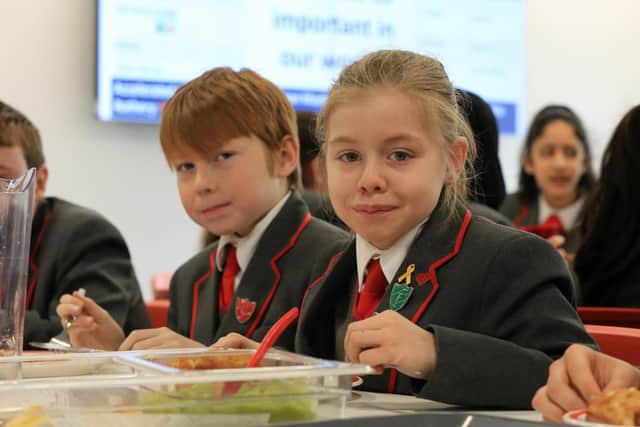 Pupils during the family lunch