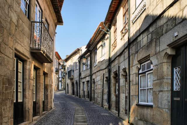 The narrow streets of Vila do Conde.