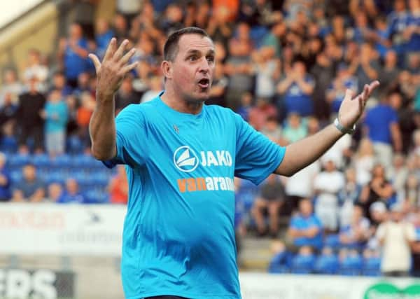 Chesterfield FC v Aldershot Town.
Martin Allen gets the crowd going during the 15 minute delay.