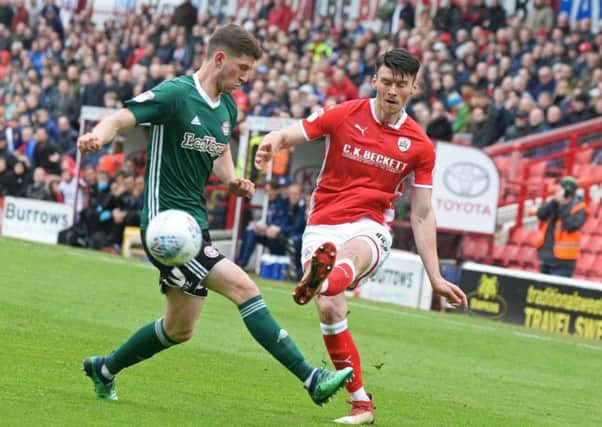 Kieffer Moore (right).