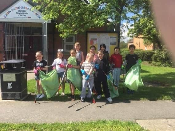 Working volunteer group on Stubbin estate