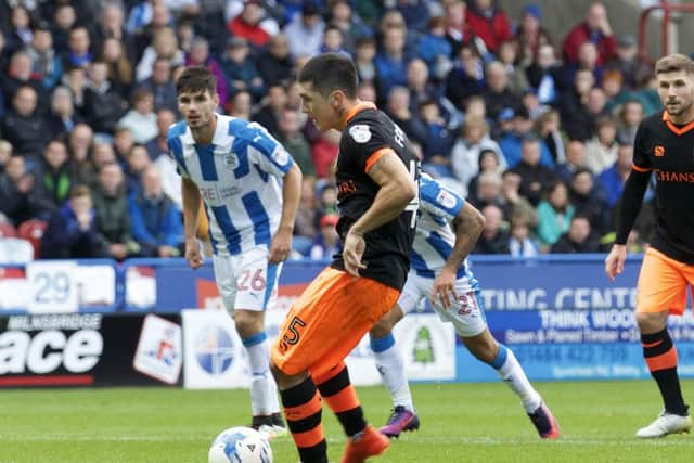 Fernando Forestieri penalty and celebrations that win the game for the Owls