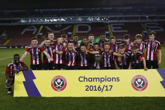 Sheffield Utd celebrate winning the PDL2 play-off final. Photo: Simon Bellis/Sportimage