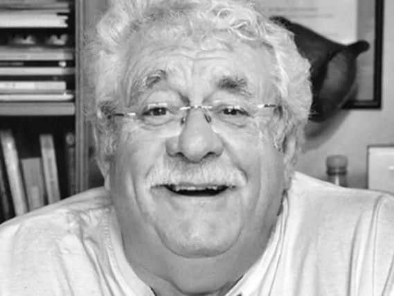 Bobby Knutt.