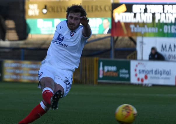 Picture Andrew Roe/AHPIX LTD, Football, EFL Sky Bet League Two, Mansfield Townv Chesterfield One Call Stadium, 25/11/17, K.O 1pm

Chesterfield's Jak McCourt has a shot on goal

Andrew Roe>>>>>>>07826527594