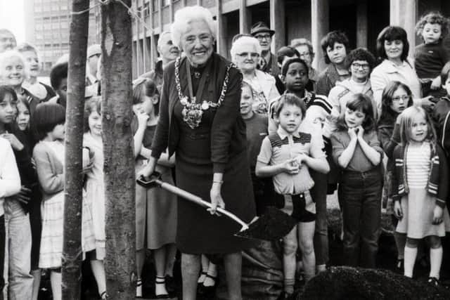 Coun Enid Hattersley, Lord Mayor of Sheffield tree planting at Kelvin Flats...Mar 26 1982