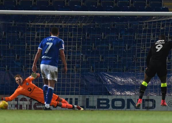 Picture Andrew Roe/AHPIX LTD, Football, EFL Sky Bet League Two, Chesterfield v Cambridge United, Proact Stadium, 13/02/18, K.O 7.45pm

Chesterfield's keeper Aaron Ramsdale is beaten by Cambridge's Uche Ikpeazu's penalty

Andrew Roe>>>>>>>07826527594