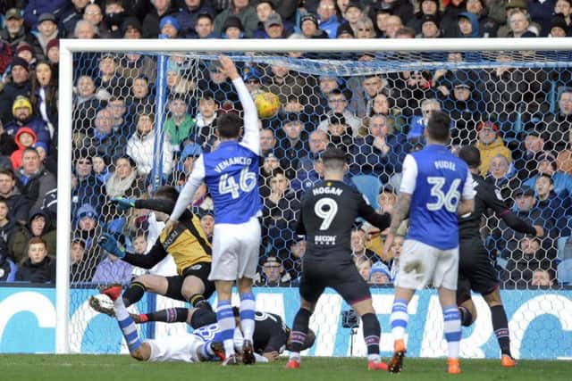 Ex-Owl Glenn Whelan scores for Aston Villa